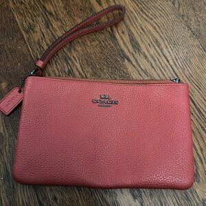Coach wristlet rose pink